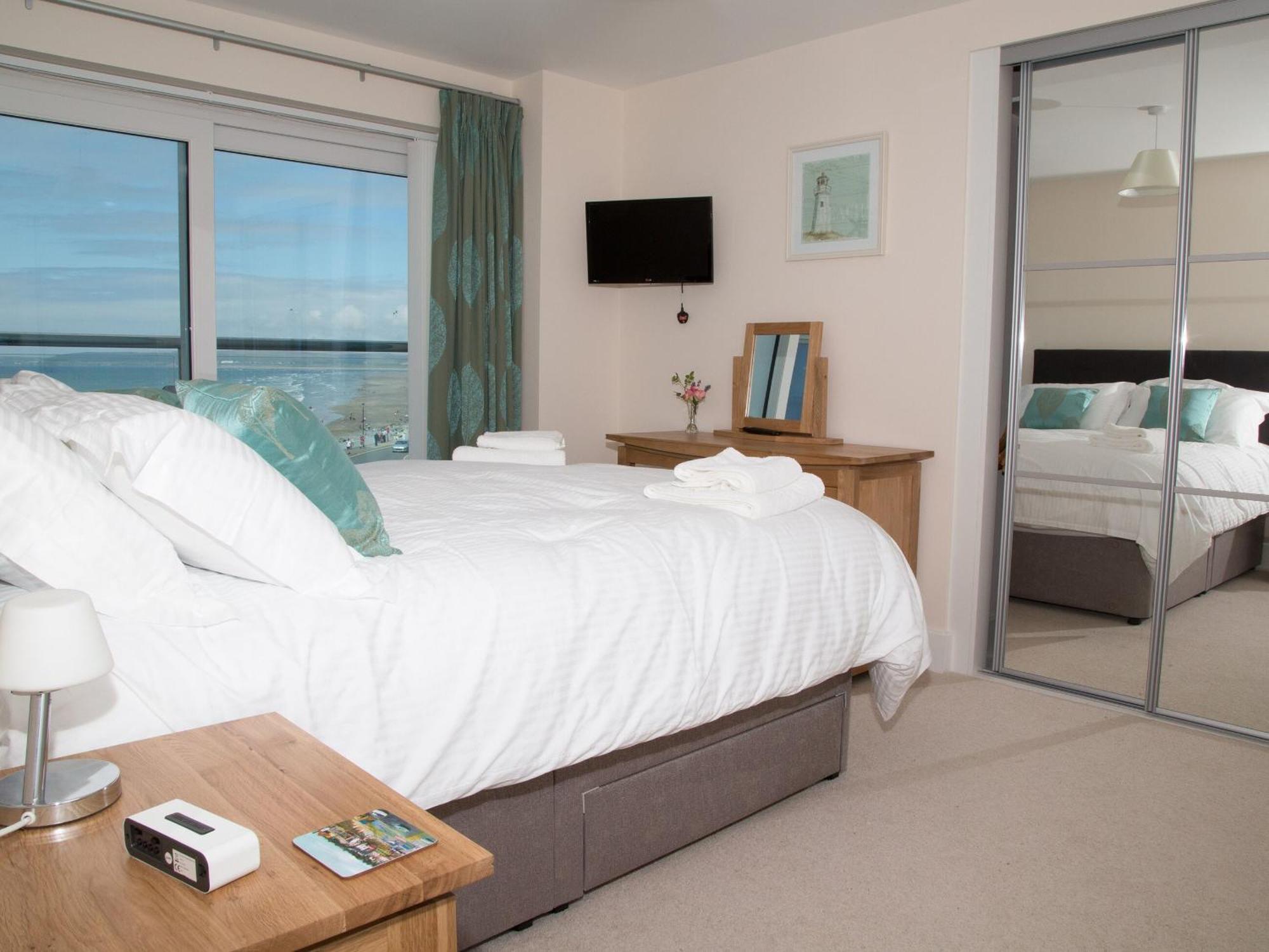 Apartment 11 - Latitude 51 Westward Ho!  Kültér fotó
