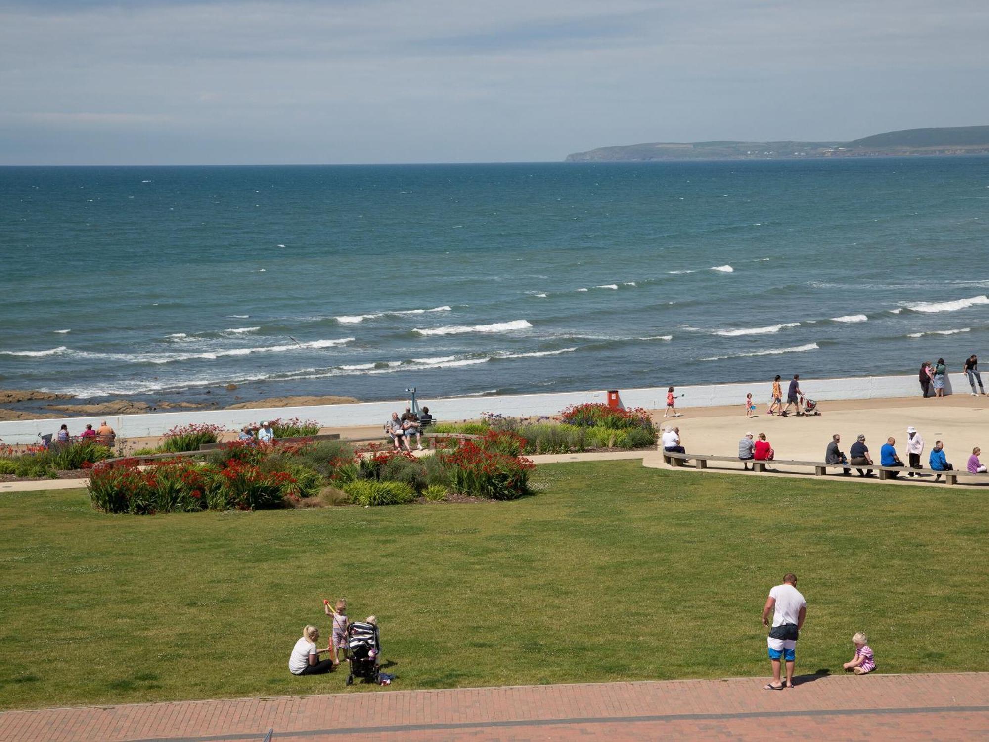 Apartment 11 - Latitude 51 Westward Ho!  Kültér fotó